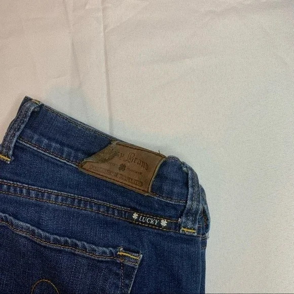 Sofia Boot Cut Lucky Brand Jeans. Size 29 or Size 8. Dark Wash. - Picture 6 of 6